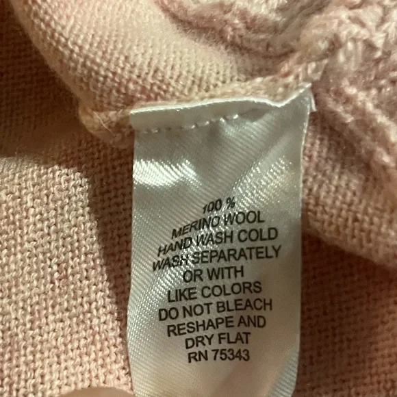 Susan Bristol 100% Merino Wool Light Pink Cowl Neck Sweater Size Medium - Picture 14 of 14